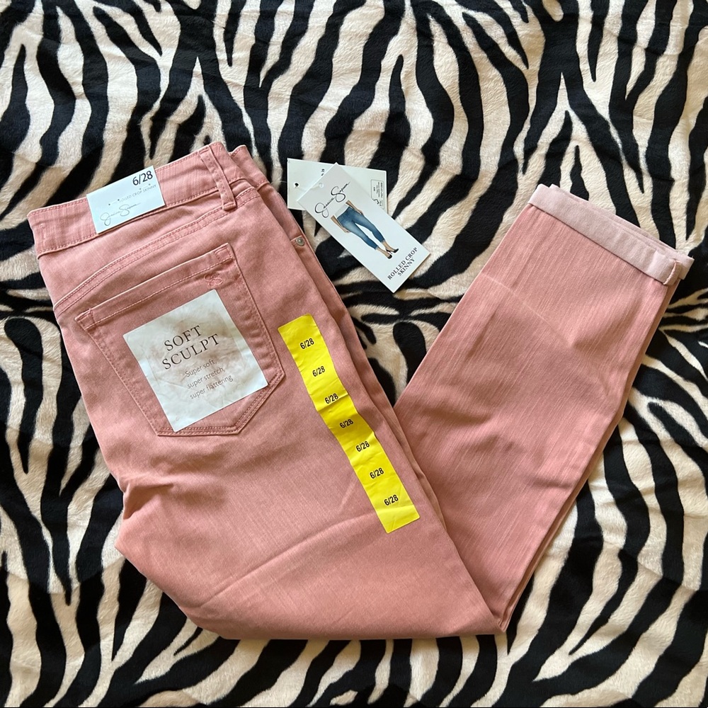 Jessica Simpson Rolled Crop Skinny Jeans “Canyon Pink/Morocco” - Size 6/28 - NWT